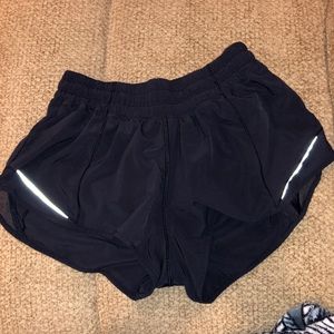 lululemon athletica Hotty Hot Short II in navy